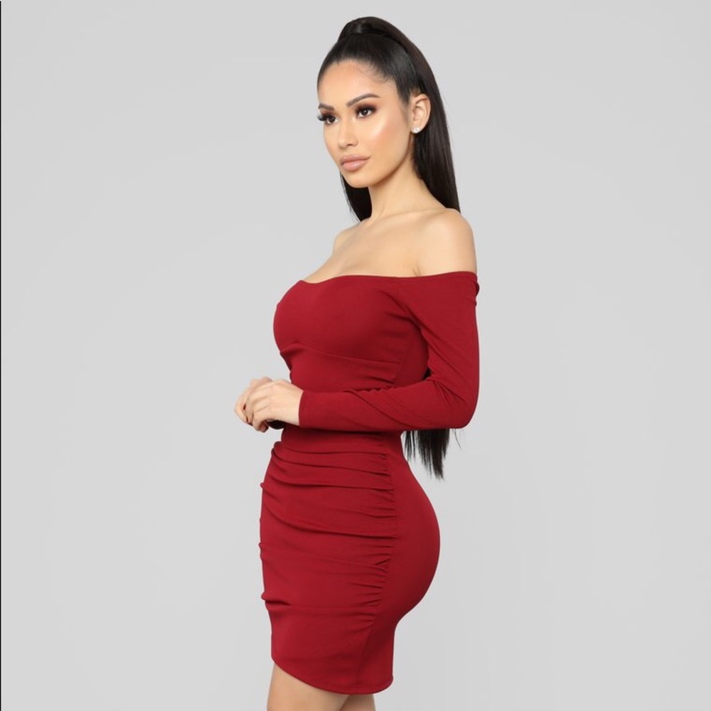 off shoulder mini burgundy dress